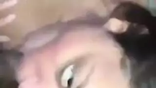 جماعي إمرأه مع رجلين واحد يلحس كسها واحد يرضع صدرها