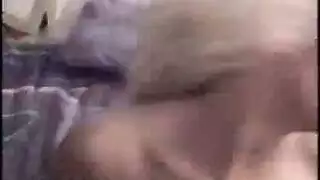 العاهرة كريستال تركب وتمص القضيب مثل محترفة البورن