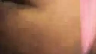  مراهقات مثليات صغيرات يستمتعن بالإصبع والمقص في مشهد إباحي