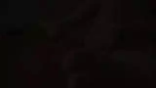 ملابس العاهرة لجلسة جنسية خشنة