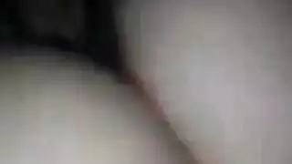 آسيوية شهوانية تأخذ قضيبًا ضخمًا في جنس مكتبي صارخ