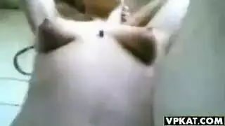 شرموطة تاكل ابنها