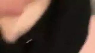 نجمات البورن تبلع بعد جنس جماعي مكثف