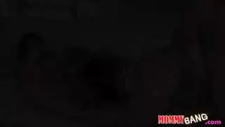 الام تشاهد ابن يشاهد فلام بالاحية