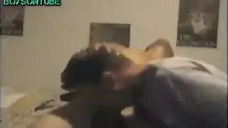 جلسة فموية جماعية في سكن الجامعة