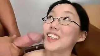 بنات تنتاك بكسها