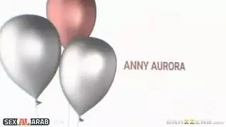 عذراء عيد الرعب مطار