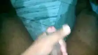 حلوة نحيفة تأخذ قضيب كبير في فيديو إباحي قاسي