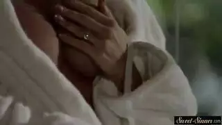 بنت بفستان اسود تتناك من ابوها