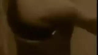 ايمان بقميص نوم