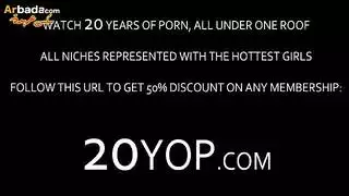 تعرض جسمها عربيا