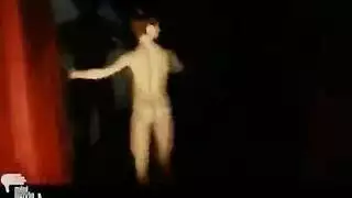 الثدي الوحش رئيس راقصة باليه