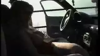 صريح: كس الأم يبتل ويتم تصويره