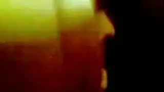 امرأة عراقية خائنة تضاجع غريبًا وتخون زوجها