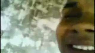 جميلة هندية تضرب بقضيب أسود كبير