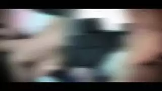 إعداد مثلثة مخادع: الزوجة تخدع صديقتها لتشارك في قضيب زوجها