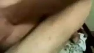 خادمة تحصل على كسها الضيق الممتلئ من عشيق عربي في جنس صارم