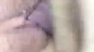 عاهرة جشعة تطالب بإدخال مزدوج