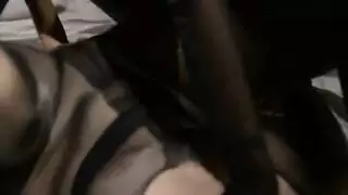 متحول جنسي الكرواتية مكمما