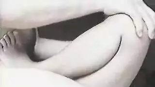 جماع جماعي لمخنث في نزل التزلج