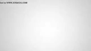 ياكل بزازه يقطع حلماتها