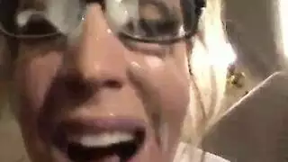 بي بي سي ضد أقزام فرق حجم شديد في الممارسة