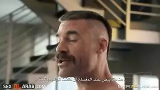 لا يستطيع التحمل قضيبه ينفجر داخل مهبلها الضيق