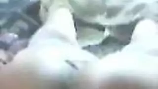 رغبة محرمة: امرأة سعودية ورجل مجهول يمارسان الجنس