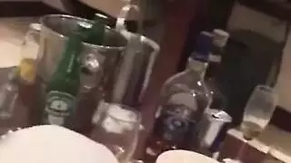 فتاة جنوب آسيوية فاتنة تمارس شرجًا قويًا وثلاثيًا