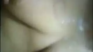 شرموطه كبيره ف السن لبوه جامده اوى مربربه واحلى عرض فاجر نيك