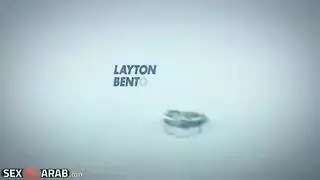 ثلاثي صاخب: نيك في الحمام مع شابين وامرأة ناضجة