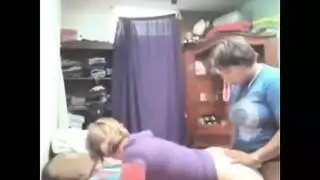 أورجي سحاقي جامعي: ميلف مع تدليك وإيلاج بالأصابع