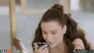 الزنجي ذو القضيب الضخم ينشط ربة منزل تشعر بالملل أفلام جنسية عنصرية صريحة