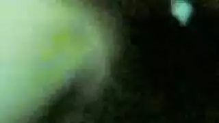 الأندونيسية بصاق غض