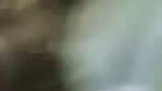 فتاة محجبة مثيرة تلمس مهبلها الضيق قبل جنس صعب