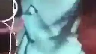 حديث رهف العربي الإباحي الصريح وكشف ثدييها في بورنو