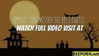 قضيب المدير الجديد عميق في كس الموظفة الشقراء المبلل