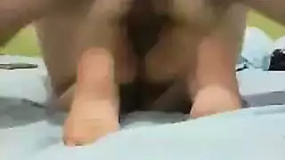 تجربتها الشرجية الأولى: تأخذ عملاً ضخمًا