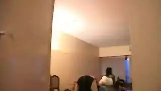 تلميذيدخلعلىمعلمتهبالجنسالقوي