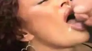 ساره جي فعل مزدوج: جنس قوي وحلب الثدي