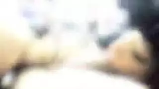 عاملة توصيل