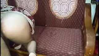 يحب امه سكس