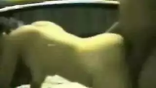 اغتصاب شابة و هي نايمة