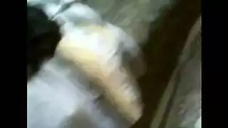 إباحية عربية: فتاة مصرية تأخذ شرج عنيف