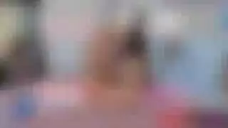 إمرأة تحك سوة إمرأة أخرى