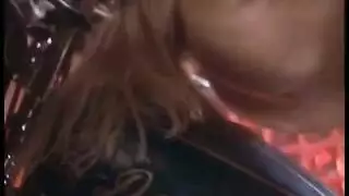 مقطع هاردكور رومانسي – نيك شغوف على طريقة هوليود