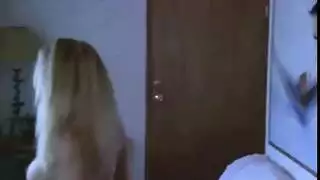 علاقة جامحة بين ناضجة وشاب بكل الأوضاع