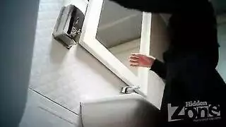 امراة تتبول في فم زوجها