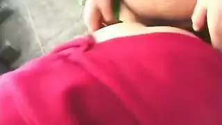 هذه الصديقة اليابانية لا تكتفي بمص القضيب فقط