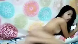 مؤخرتها المستديرة تطلب قضيباً صلباً